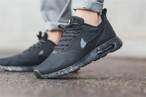 nike air max tavas zwart dames|air max tavas goat.